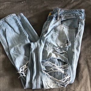 American eagle tomgirl jeans